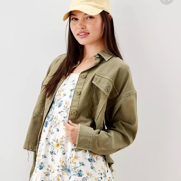 American Eagle Cropped Military Shacket XS - Picture 3 of 11